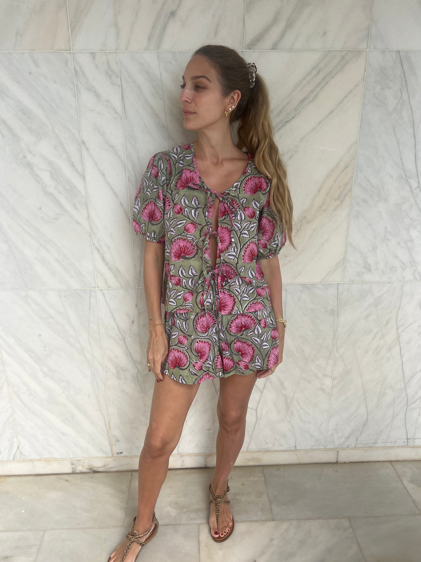 Chloe tie shorts set