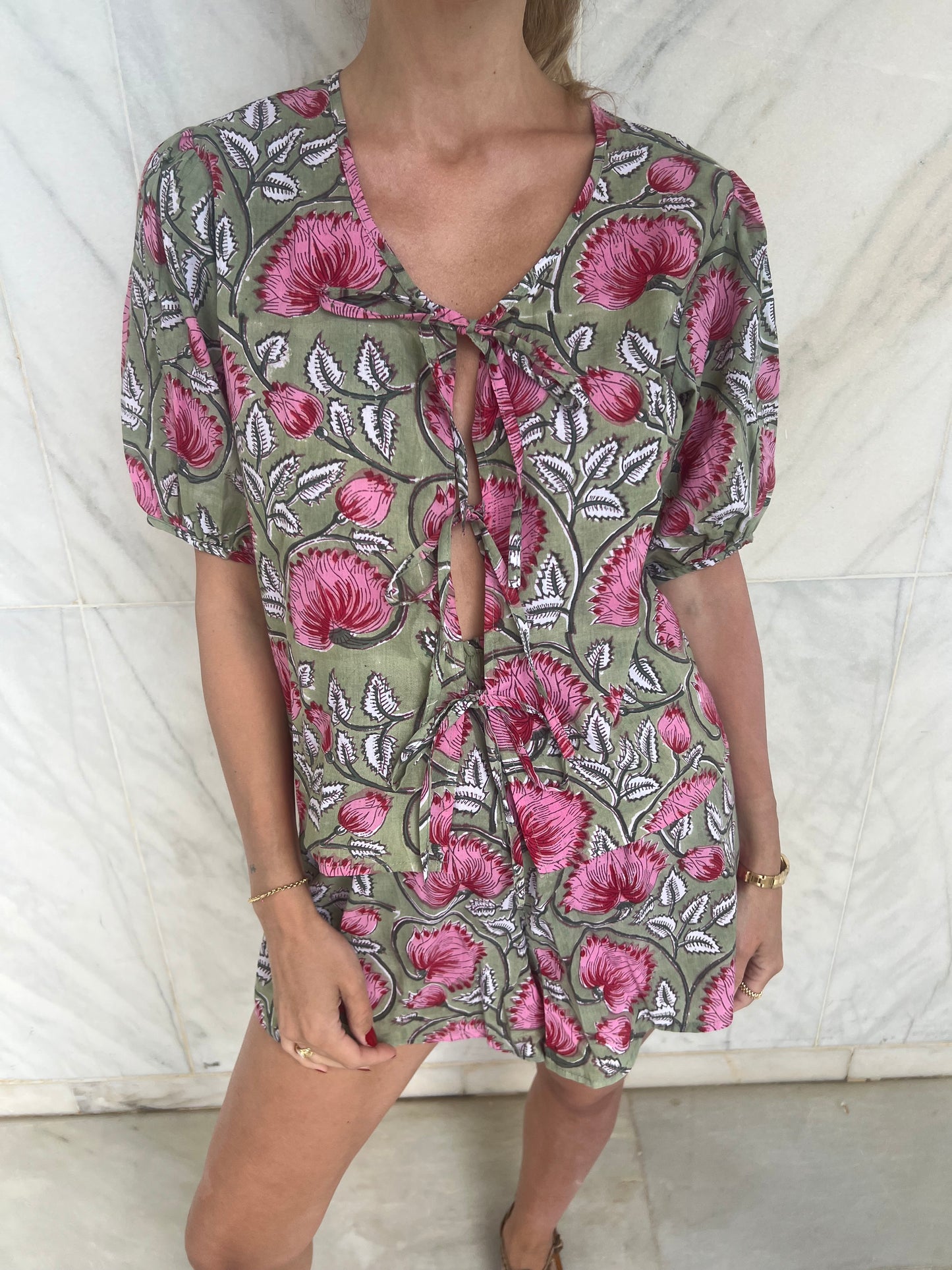 Chloe tie shorts set