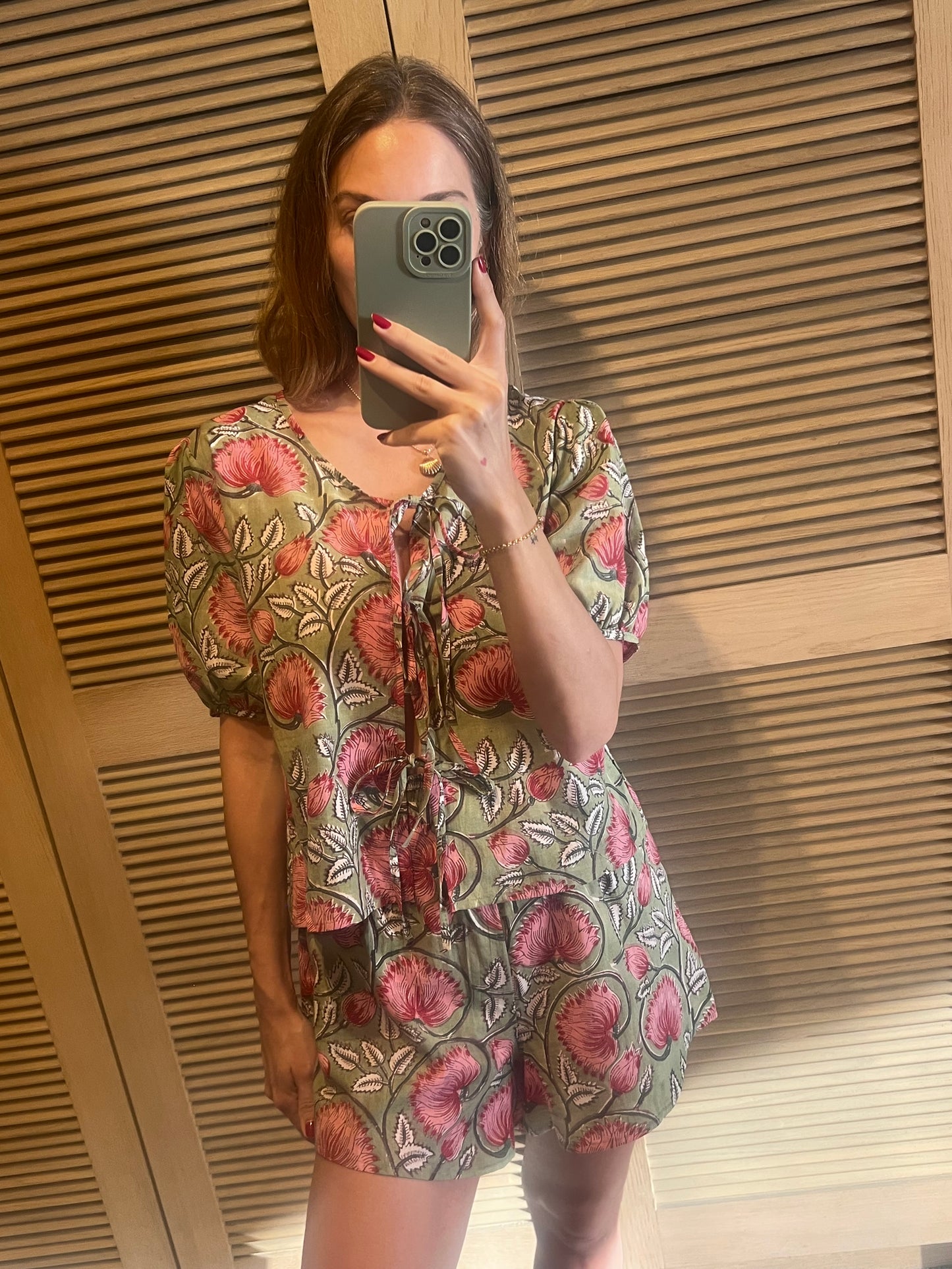 Chloe tie shorts set