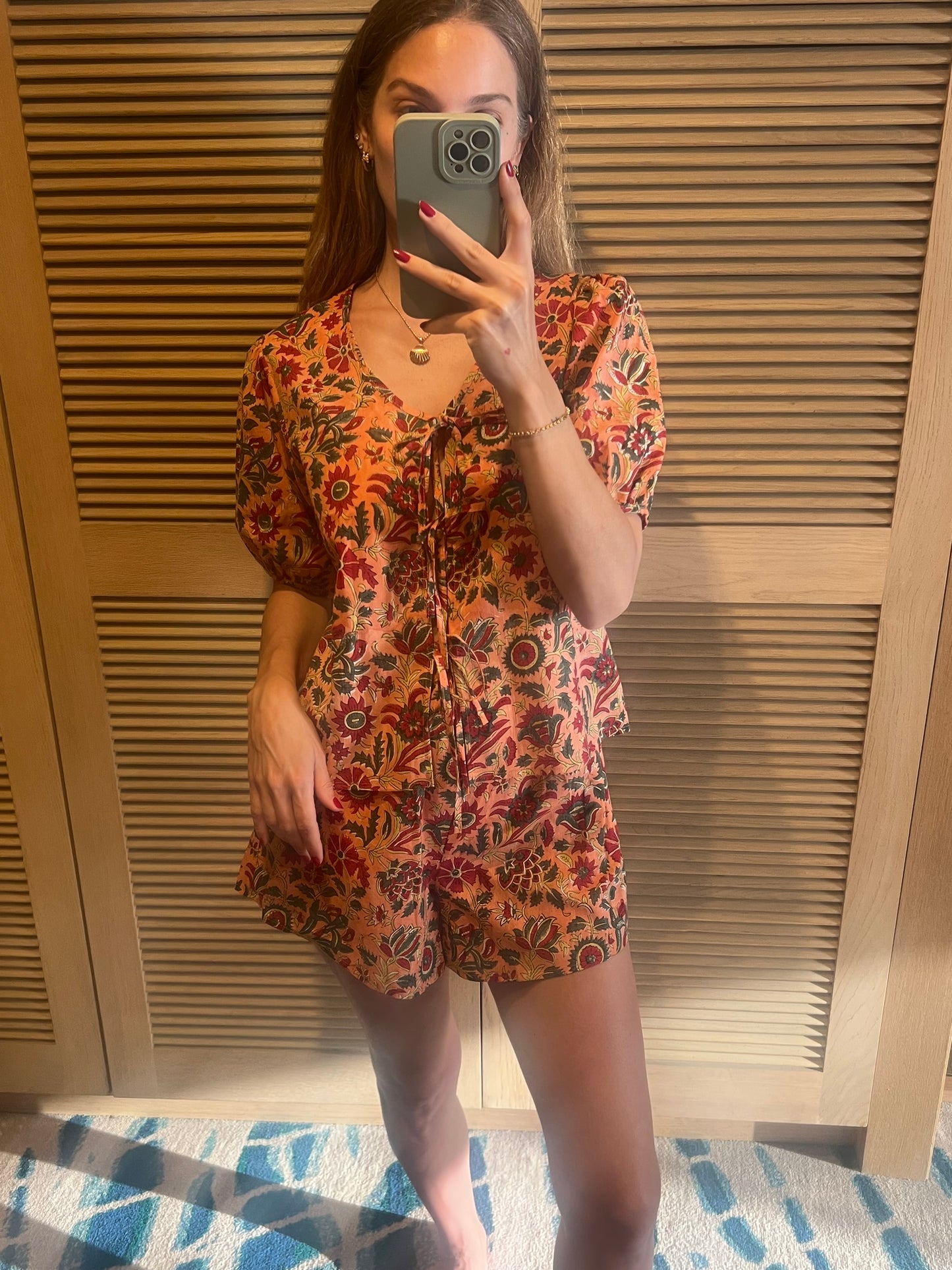 Chloe tie shorts set
