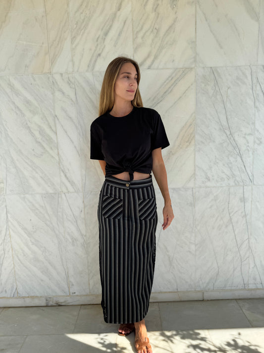 Solid color knot Tshirt or Not