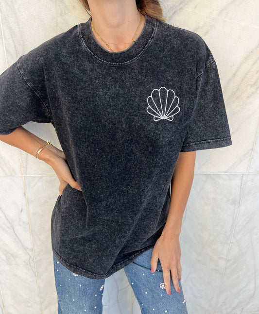Shell T-shirt