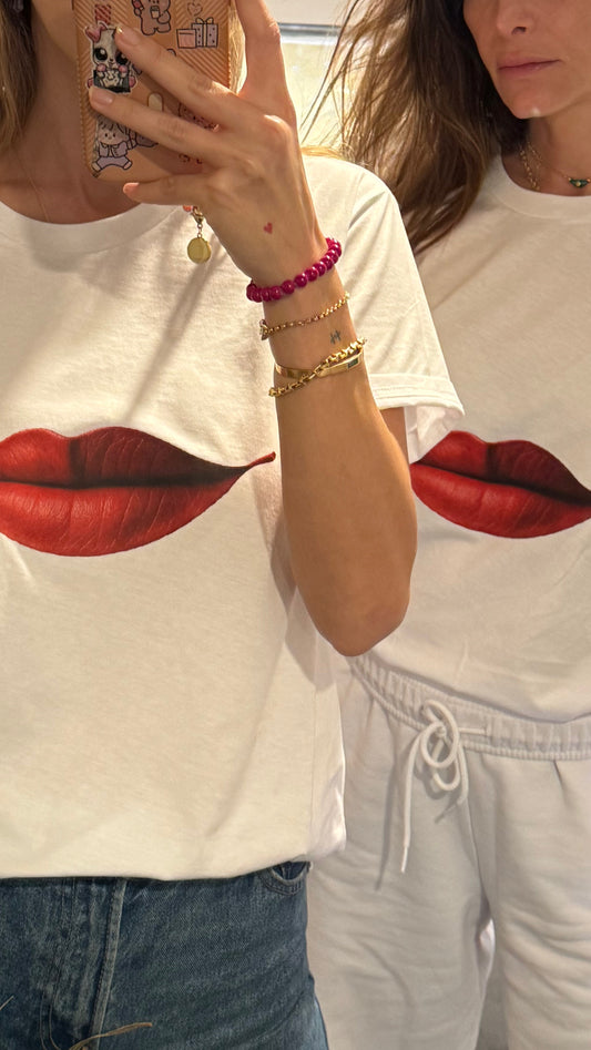 Sealed with a Kiss Tee