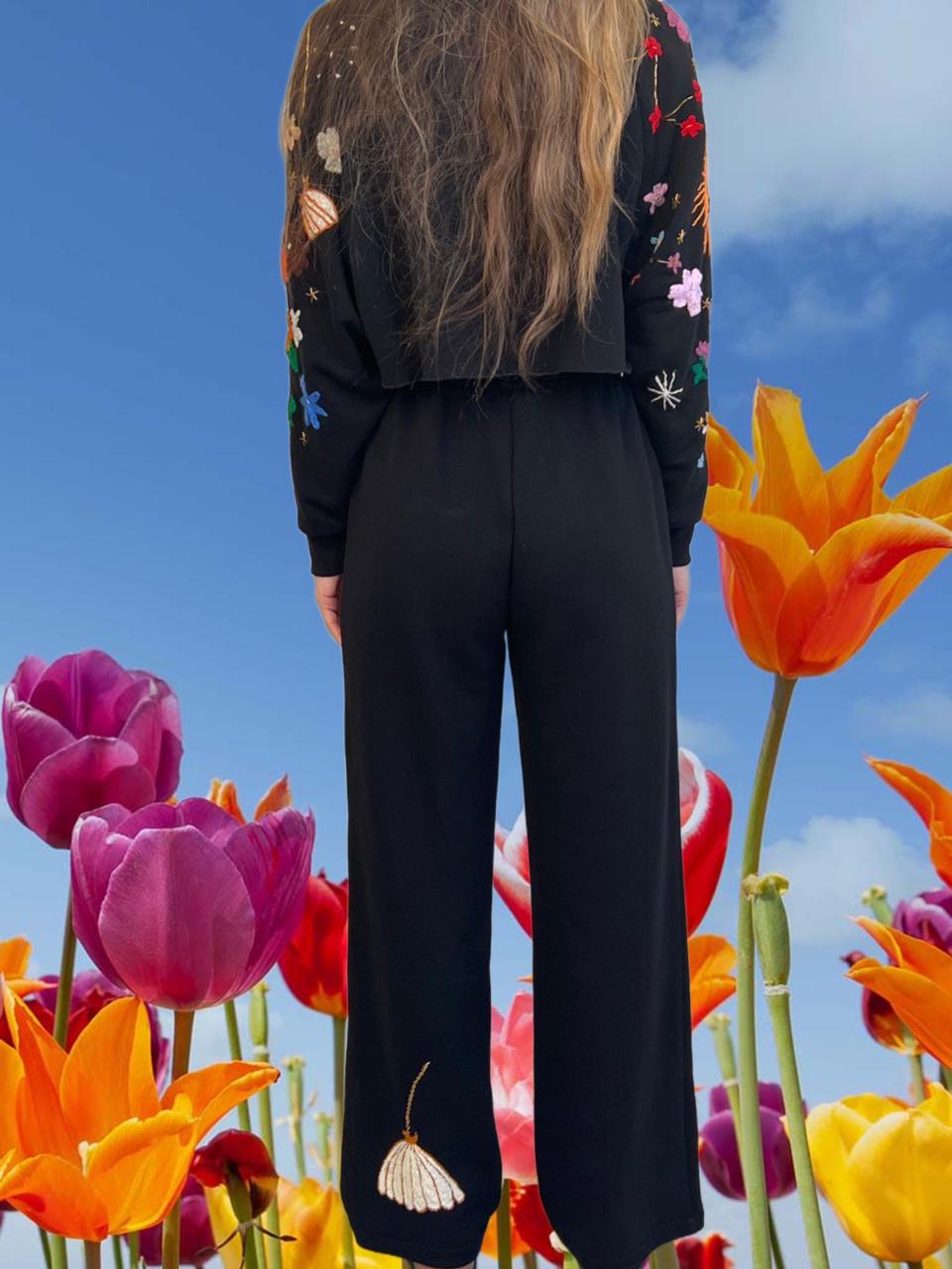 We Bloomin’ Black Joggers x Tanya