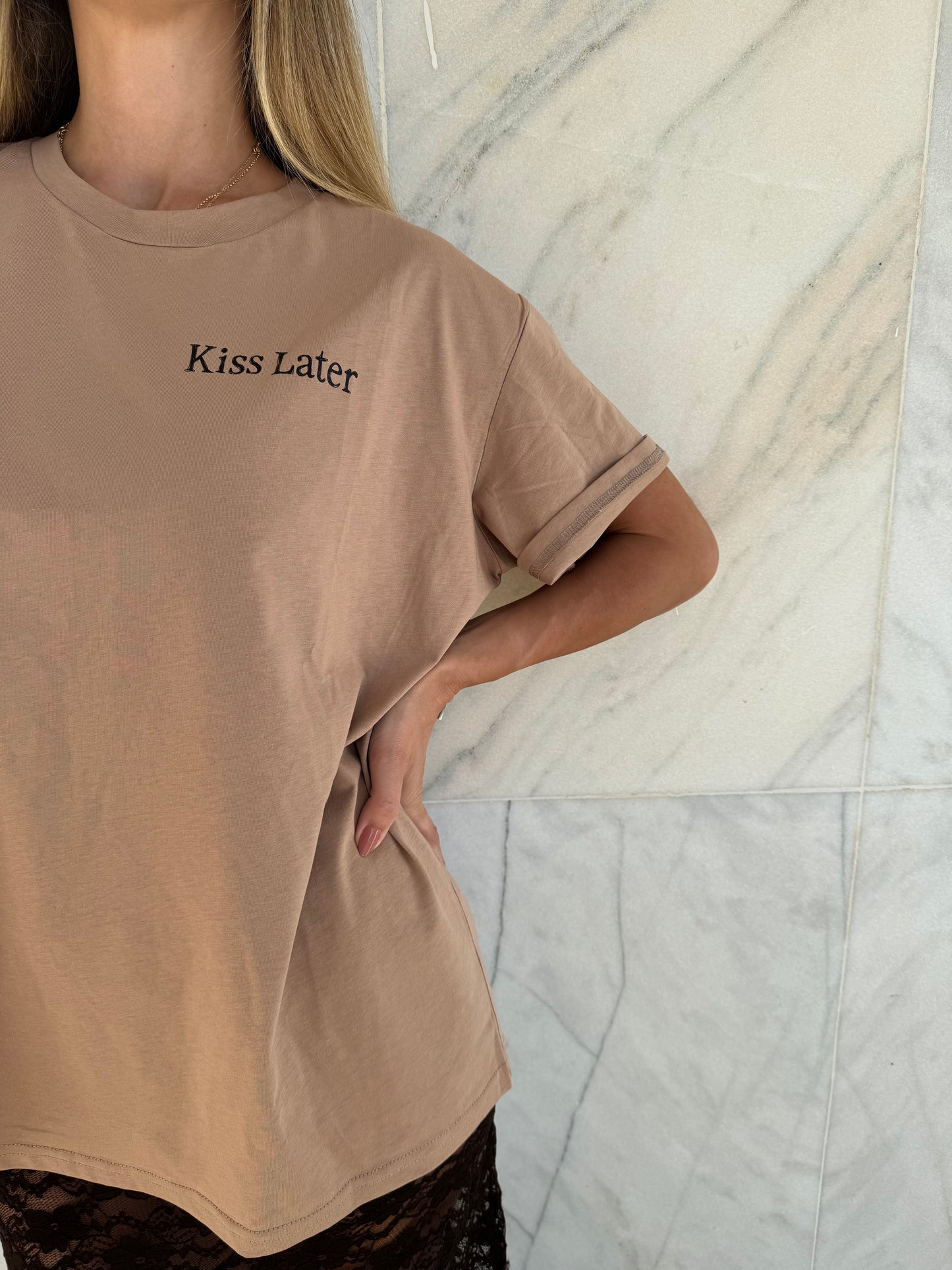 Oversize Tee Kiss Later